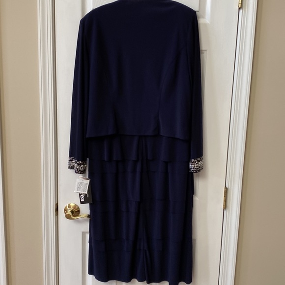Navy blue formal dress with matching blazer - Picture 4 of 14